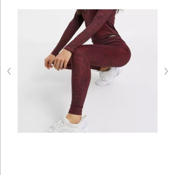 Nike Python Maroon Set - Picture 2 of 5